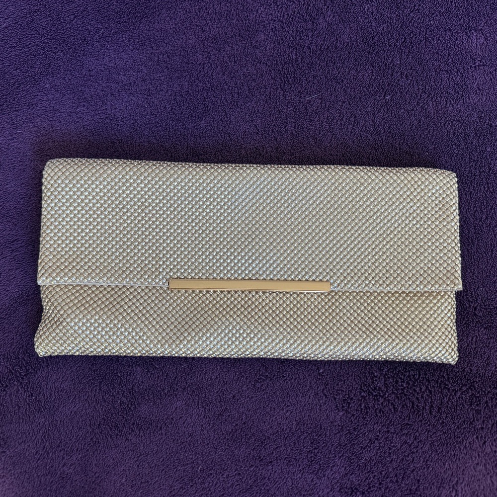 Stunning 🤩 gold clutch purse pouch 🎁